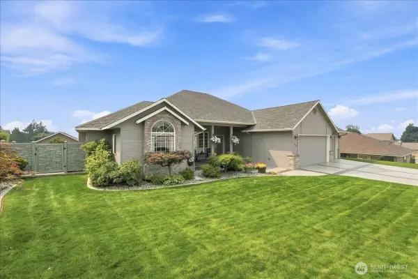 628 Briarwood Drive, East Wenatchee, WA 98802