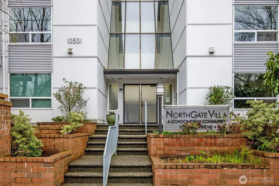 10501 8th Avenue Ne #406, Seattle, WA 98125 - #2