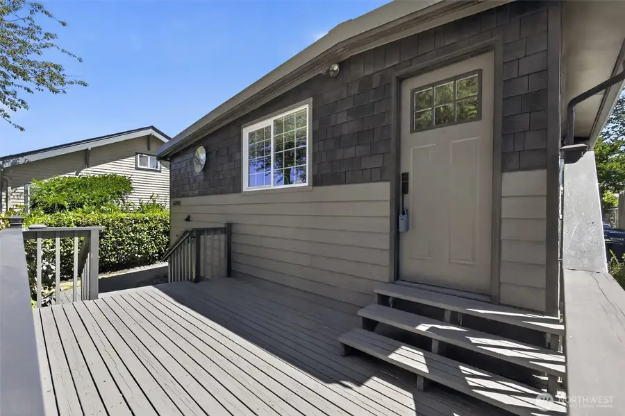 7768 14th Avenue Sw, Seattle, WA 98106 - #3