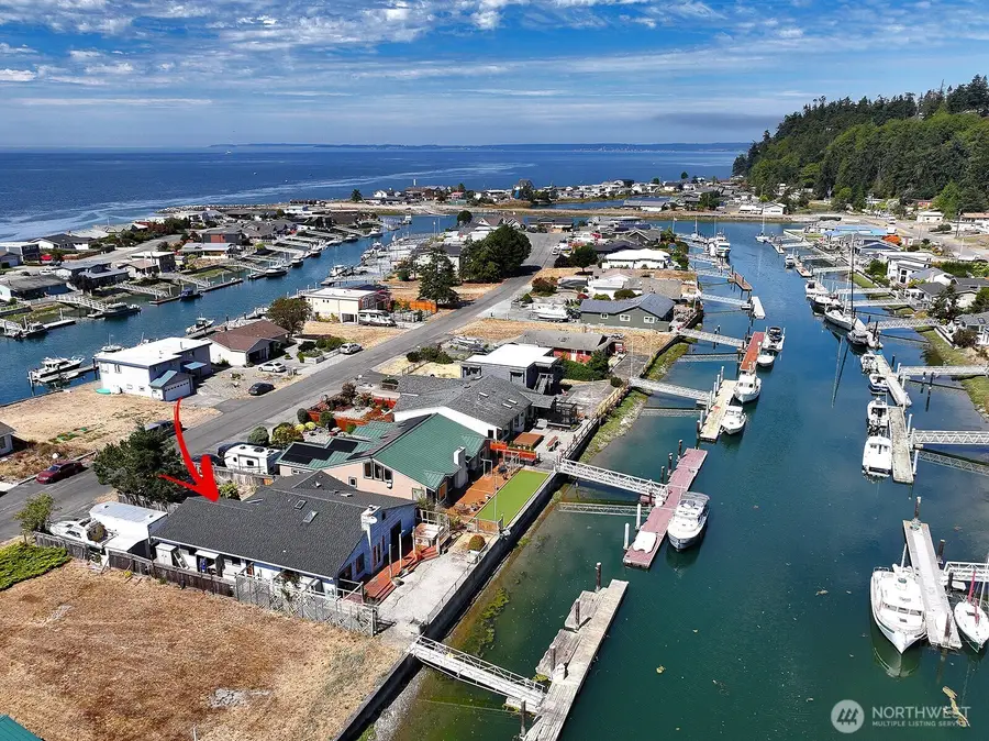 3705 Steelhead Drive, Greenbank, WA 98253 - #2