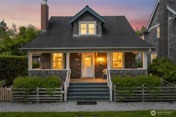 34 Seastar Lane, Pacific Beach, WA 98571