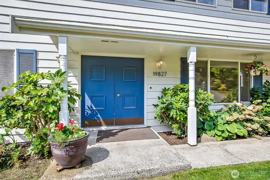 19827 11th Avenue Nw, Shoreline, WA 98177 - #2