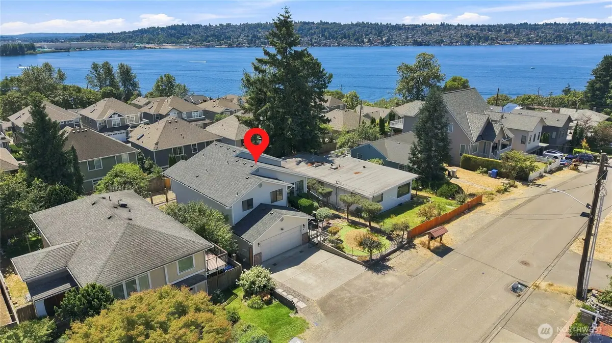 1011 N 28th Place, Renton, WA 98056 - #1