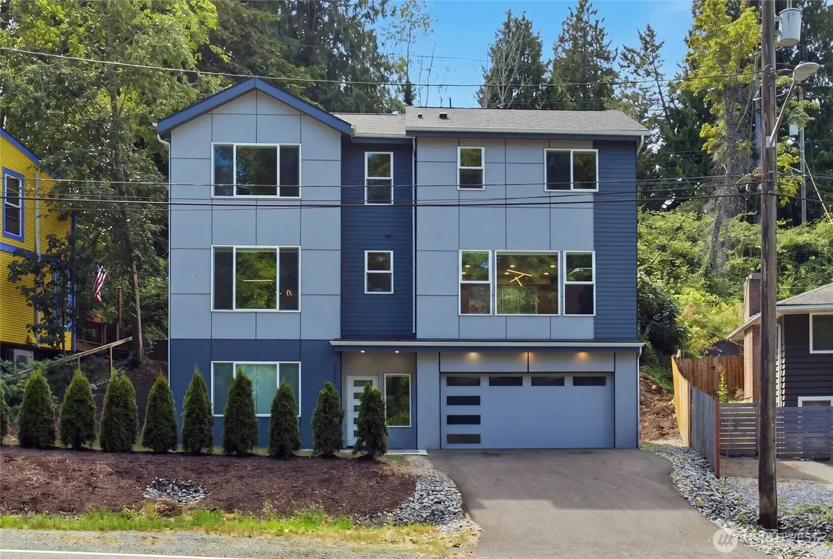 7511 Dumar Way Sw, Seattle, WA 98106 - #1