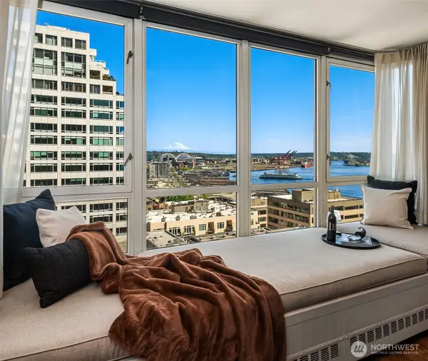 2125 1st Avenue #1304, Seattle, WA 98121