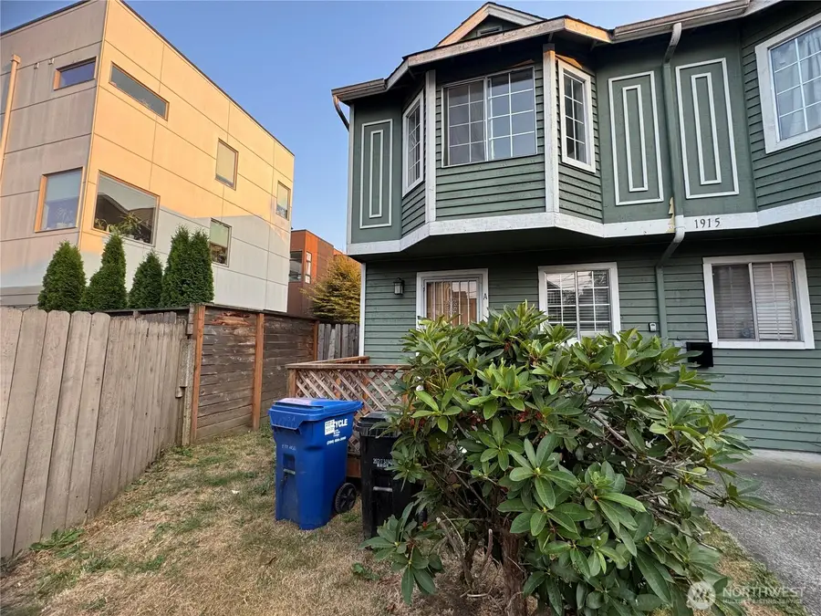 1915 E Spruce Street #A, Seattle, WA 98122 - #2