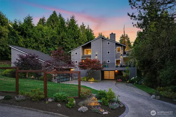 6065 NE 135th Street, Kirkland, WA 98034