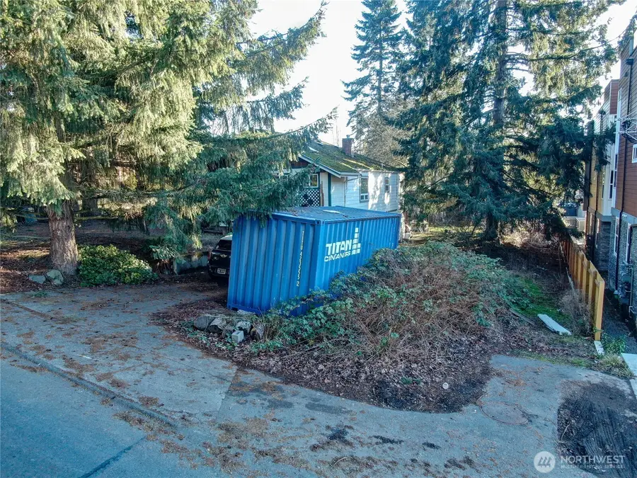 317 N 138th Street #5, Seattle, WA 98133 - #2