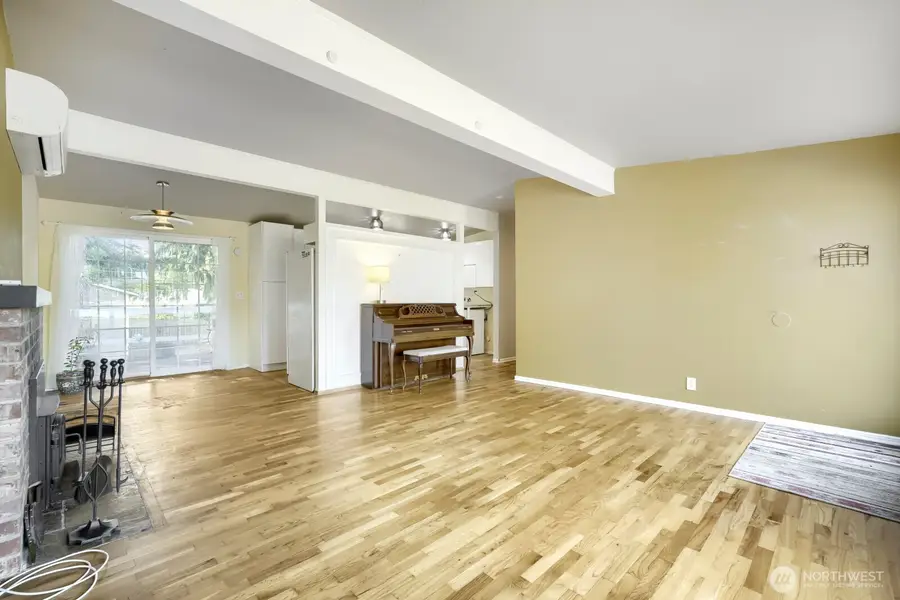 3707 SW 105th Street, Seattle, WA 98146 - #3