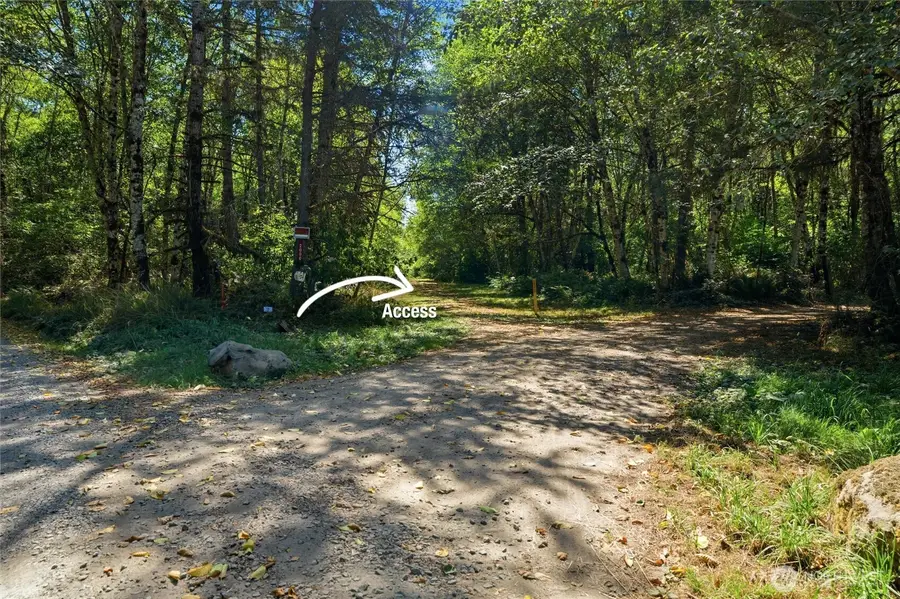 2041 E Rasor Rd, Belfair, WA 98528 - #2