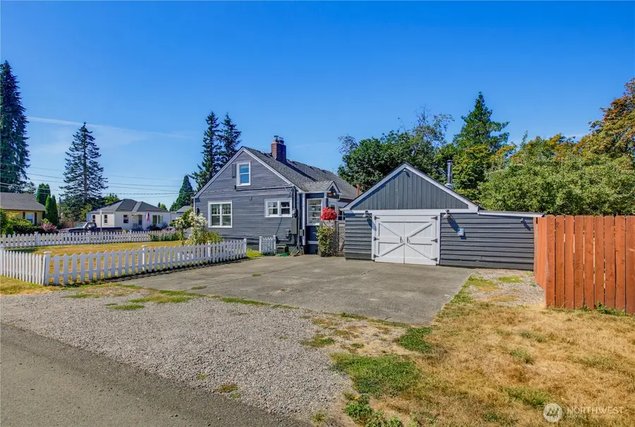 1913 Wilson Ave Avenue, Enumclaw, WA 98022 - #2