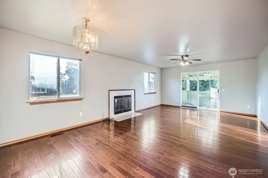 5525 Renton Avenue S, Seattle, WA 98118 - #2