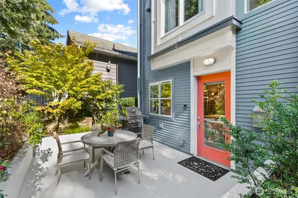 300 26th Avenue E #D, Seattle, WA 98112