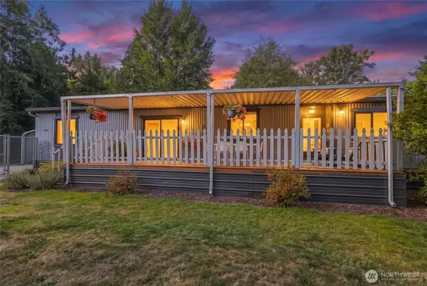 207 Shallow Shore Road, Bellingham, WA 98229