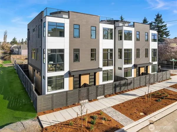 634 N 92nd Street, Seattle, WA 98103
