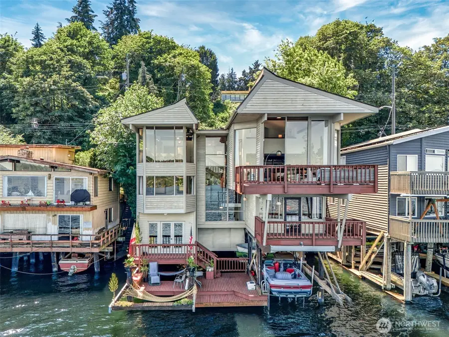 9620 Rainier Avenue S, Seattle, WA 98118 - #3