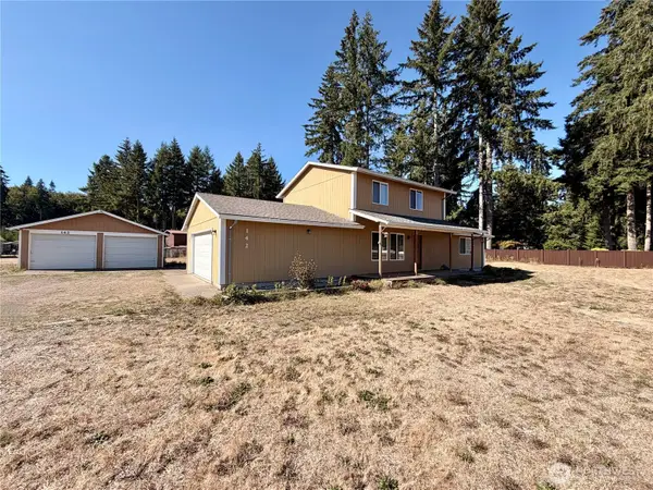 142 Gassman Road, Castle Rock, WA 98611
