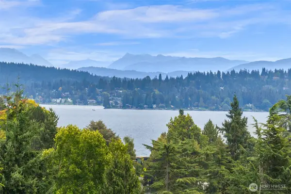 5121 NE 55th Street, Seattle, WA 98105