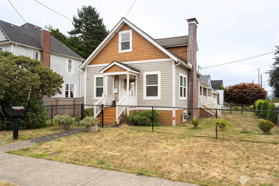 305 W 6th Street, Aberdeen, WA 98520 - #3