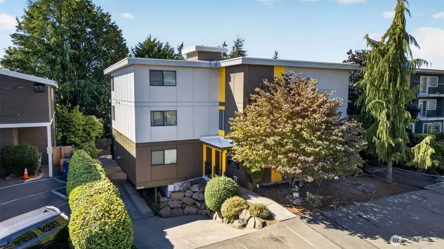 11535 Greenwood Avenue N #301, Seattle, WA 98133 - #2