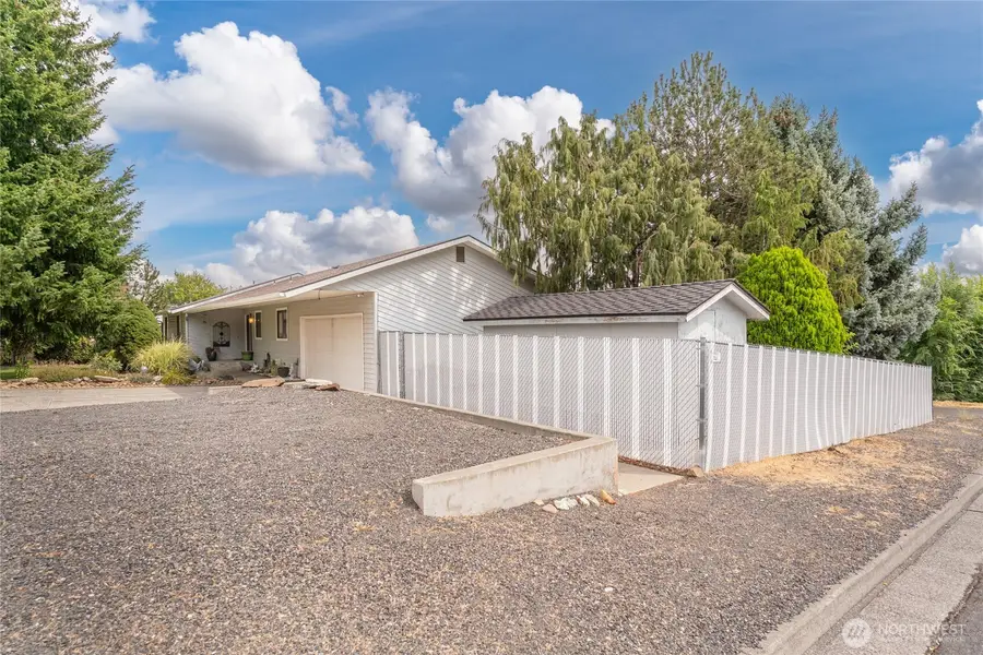 914 Roosevelt Boulevard, Ephrata, WA 98823 - #2