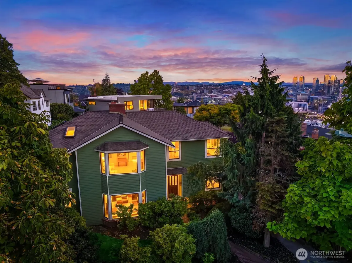1114 2nd Avenue N, Seattle, WA 98109 - #1