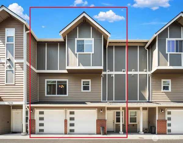 7236 212th Street #B, Edmonds, WA 98026