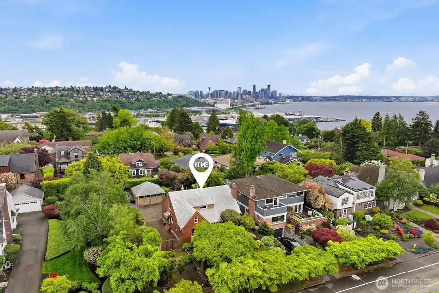 1560 28th Avenue W, Seattle, WA 98199 - #2