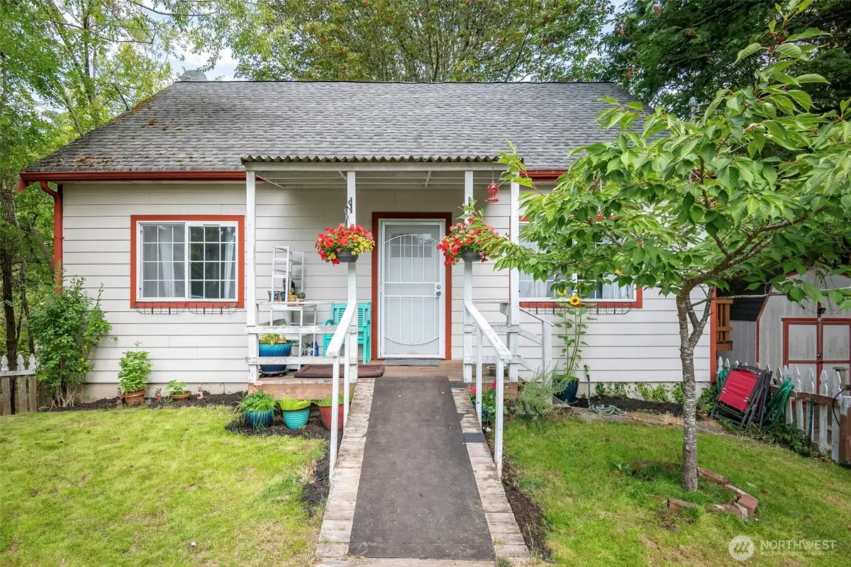 817 Kendall Street, Port Orchard, WA 98366 - #1