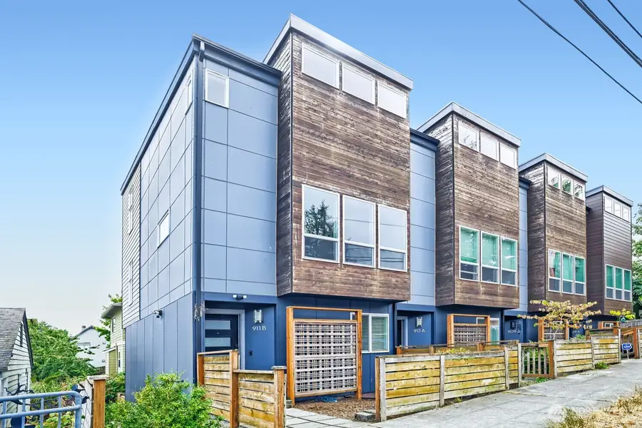 911 N 104th Street #B, Seattle, WA 98133 - #2
