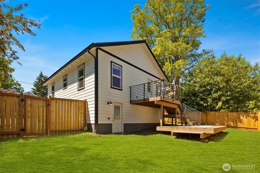 11558 Fremont Avenue, Seattle, WA 98133 - #3