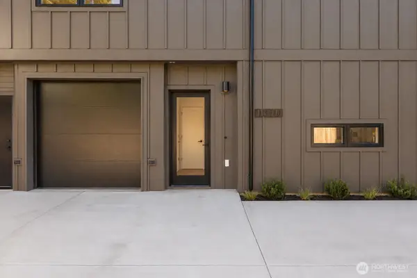 11341 23rd Avenue Ne, Seattle, WA 98125