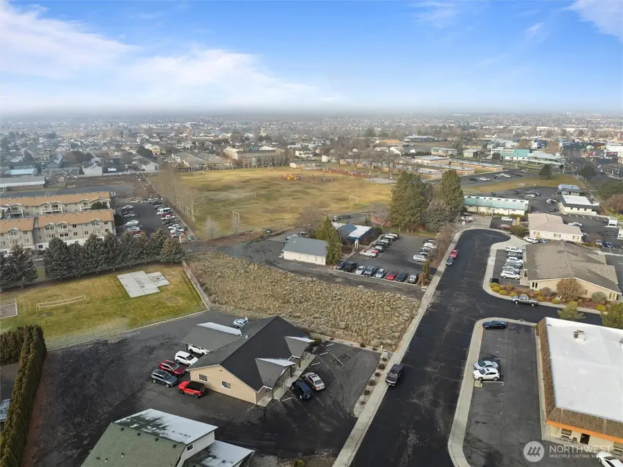 1412 E Hunter Place #6, Moses Lake, WA 98837 - #3
