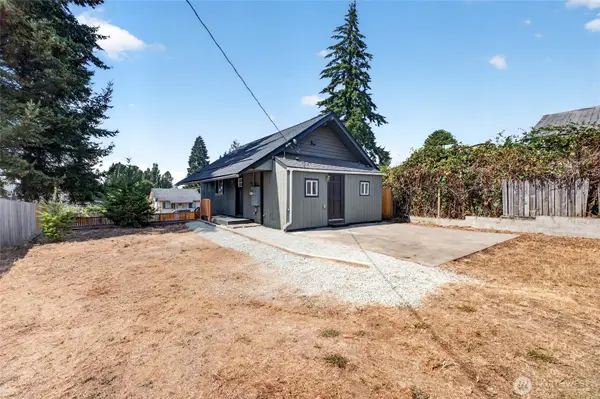 8633 S Thompson Avenue, Tacoma, WA 98444