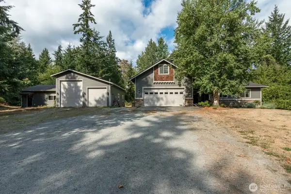 79 Adeline Lane, Camano Island, WA 98282