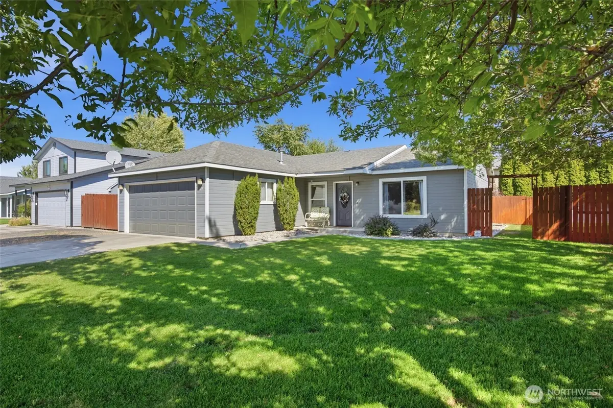 329 E Belair Drive, Moses Lake, WA 98837 - #1