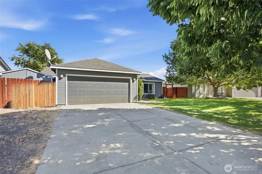 329 E Belair Drive, Moses Lake, WA 98837 - #3