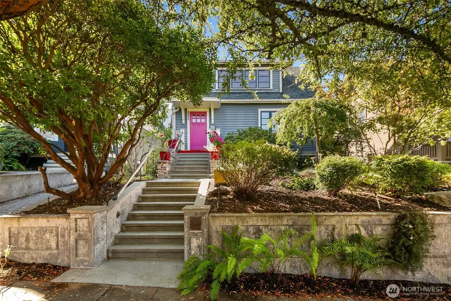 2217 Federal Avenue E, Seattle, WA 98102 - #2