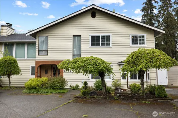 2627 205th Place Sw, Lynnwood, WA 98036