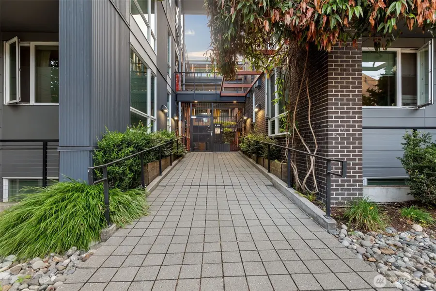 121 12th Avenue E #506, Seattle, WA 98102 - #2