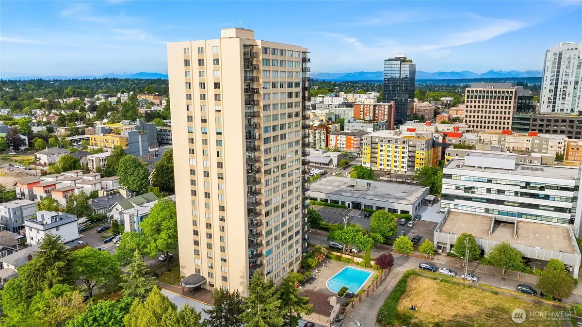 4540 8th Avenue Ne #801, Seattle, WA 98105 - #1
