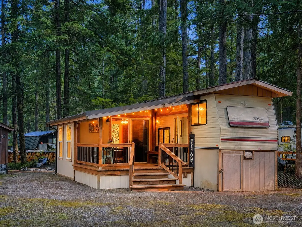 203 Fireside Lodge Circle, Deming, WA 98244 - #1