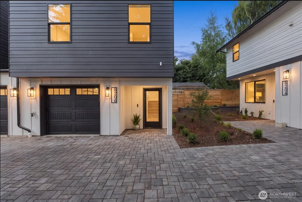 6206 43rd Avenue Ne, Seattle, WA 98115 - #1