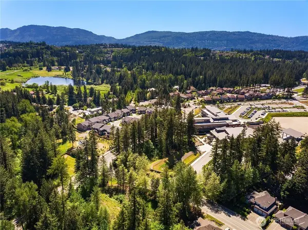 23622 SE 32nd Way, Sammamish, WA 98075