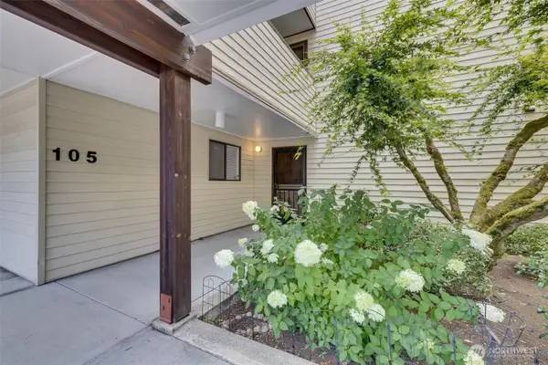 8516 196th Street Sw #105, Edmonds, WA 98026