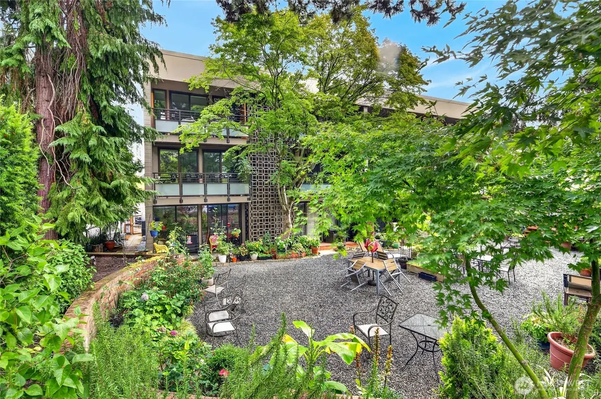 1616 41st Avenue E #305, Seattle, WA 98112 - #1