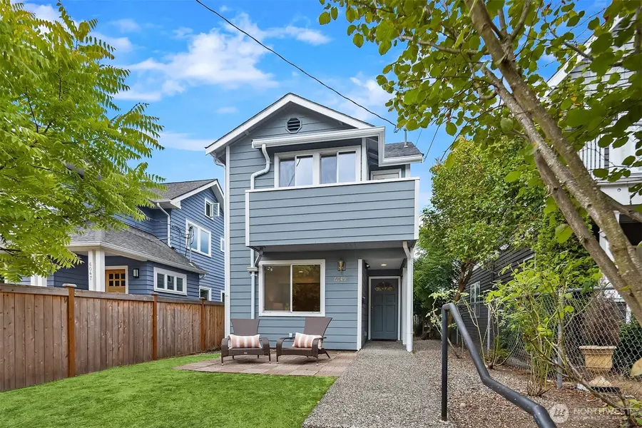 6049 33rd Avenue Ne, Seattle, WA 98115 - #2