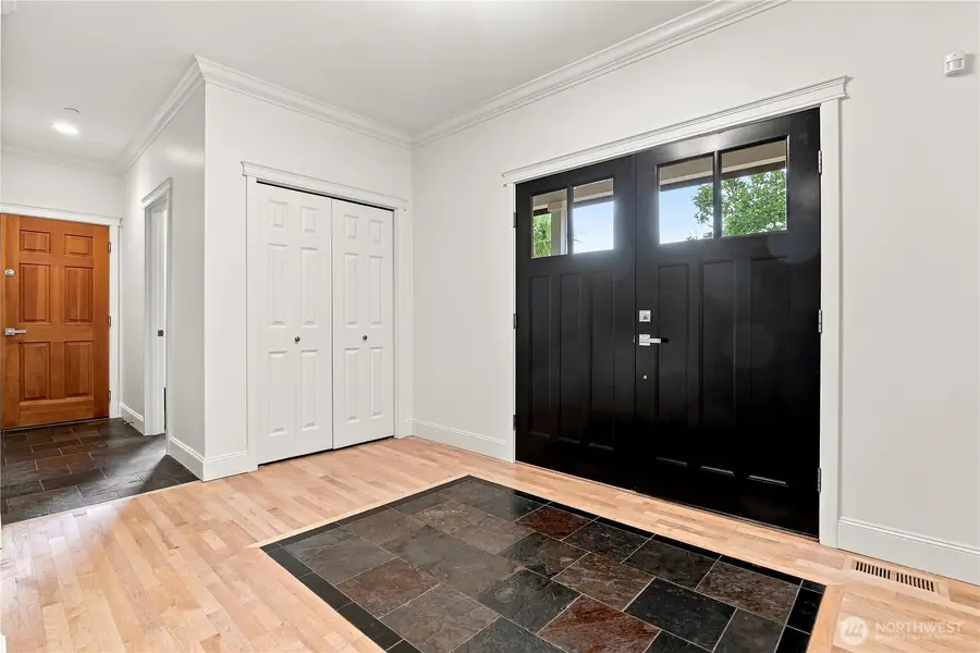 1020 5th Street, Kirkland, WA 98033 - #2