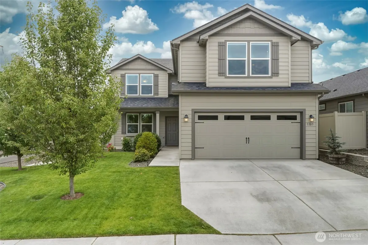 1103 SW Julia St, College Place, WA 99324 - #1
