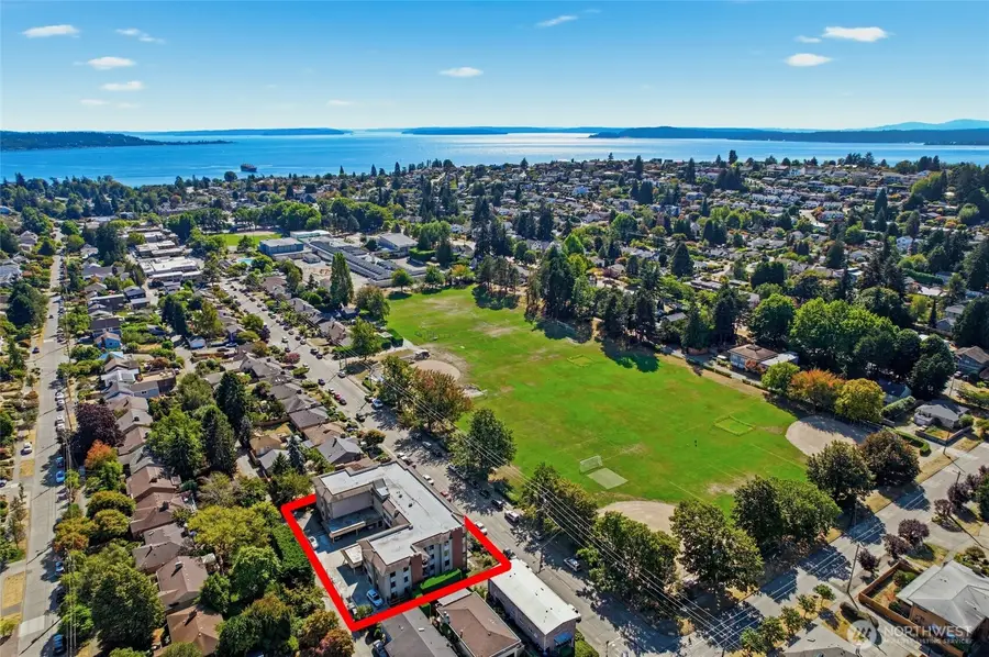 2858 32nd Avenue W #202, Seattle, WA 98199 - #2